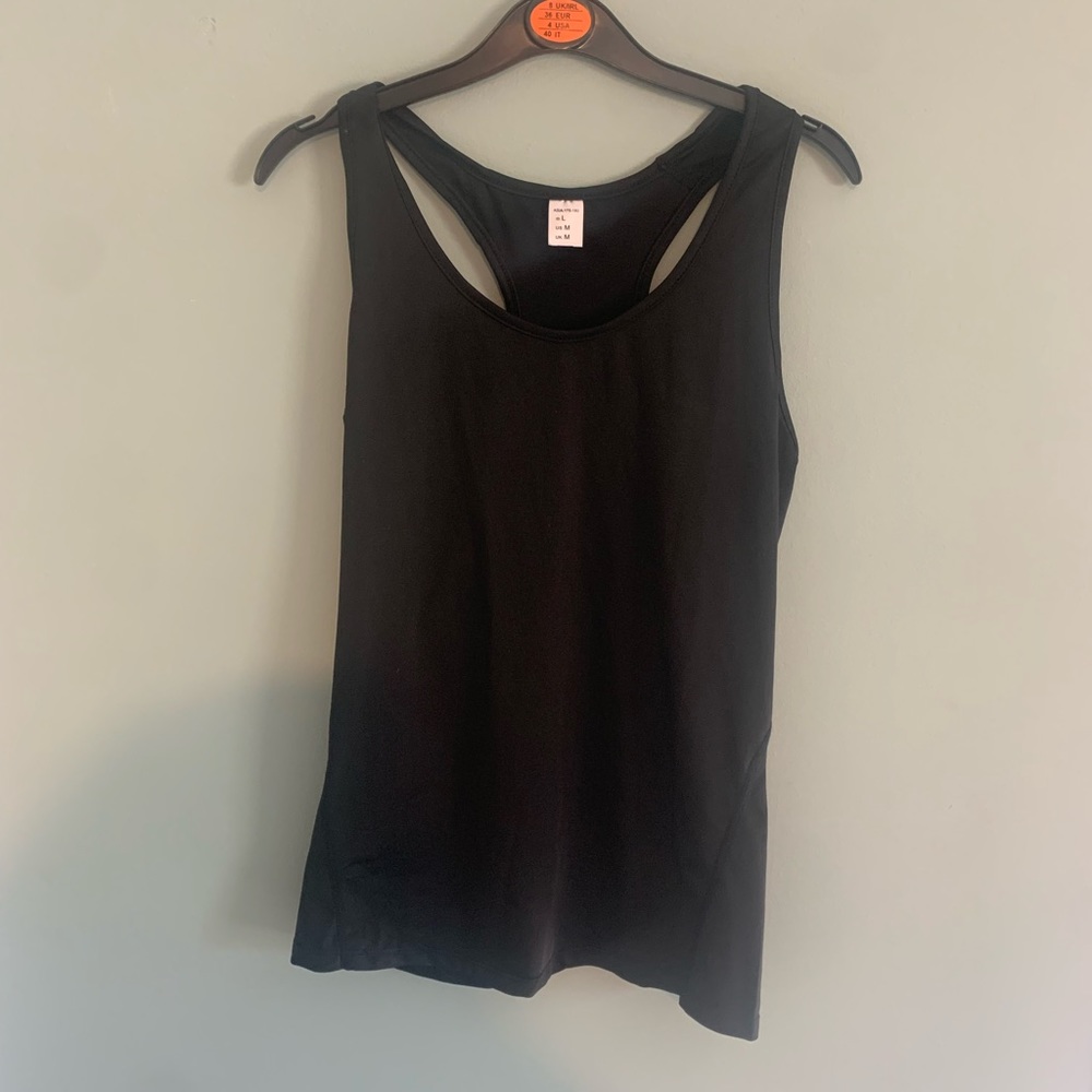 Black razor back workout tank